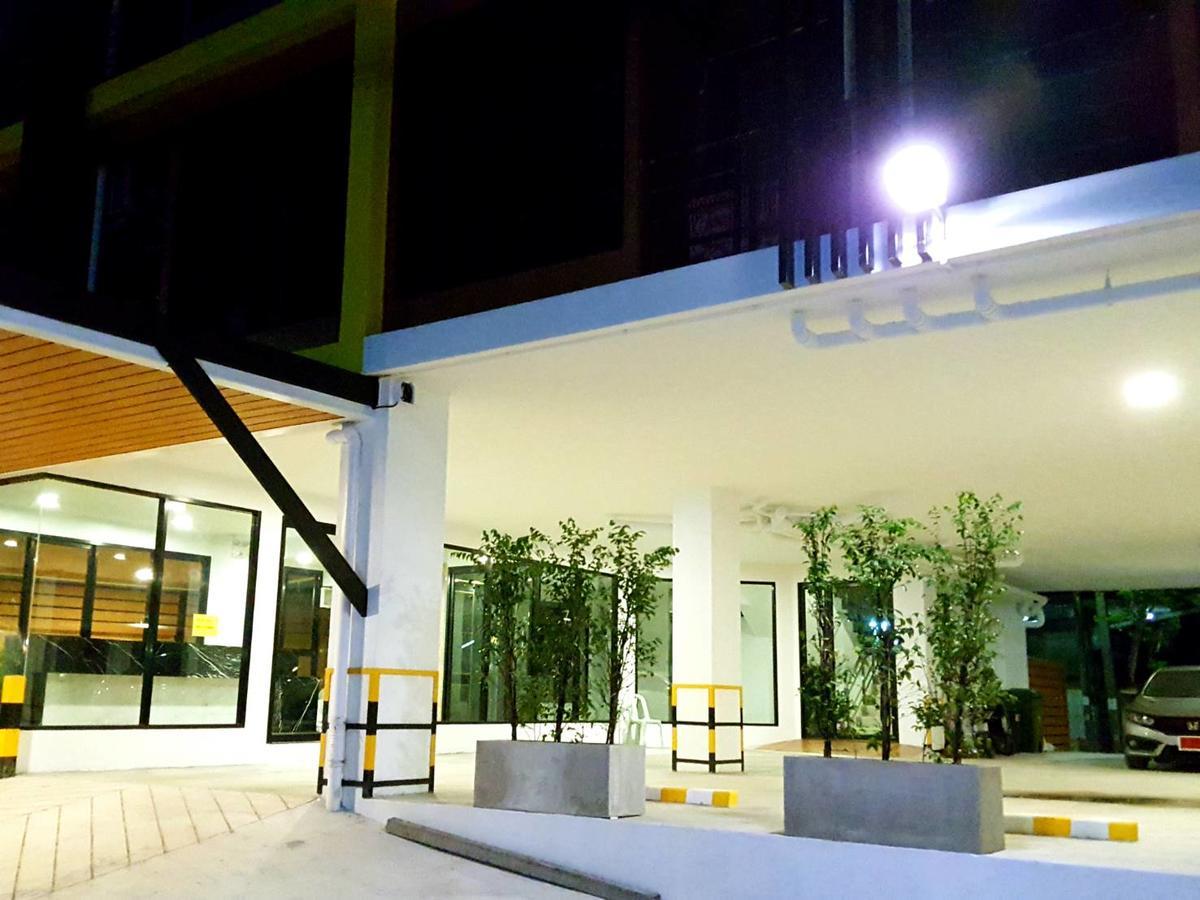 The All 24 Luxury Residence Bangkok Buitenkant foto
